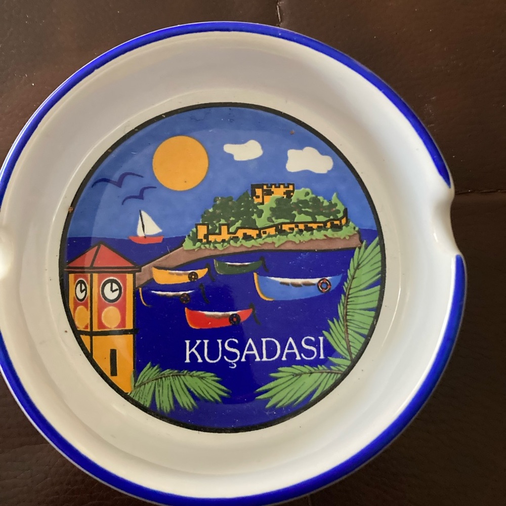 NWOT Kusadasi Turkey ashtray